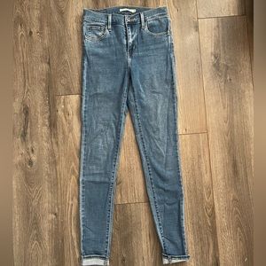 Levi’s 720 high rise super skinny jeans